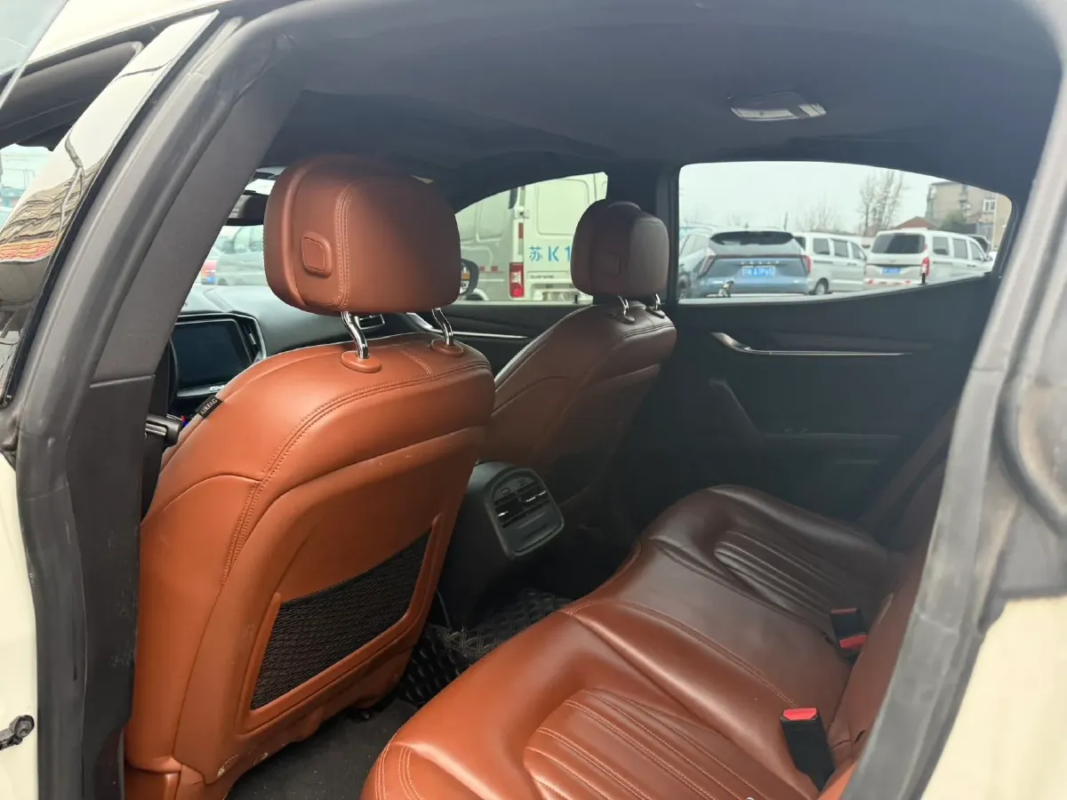 2018 Maserati Ghibli 3.0T 350HP V6 8AT,autocango,china used car exporter,china ev exporter,chinese used car exporter,chinese used ev exporter
