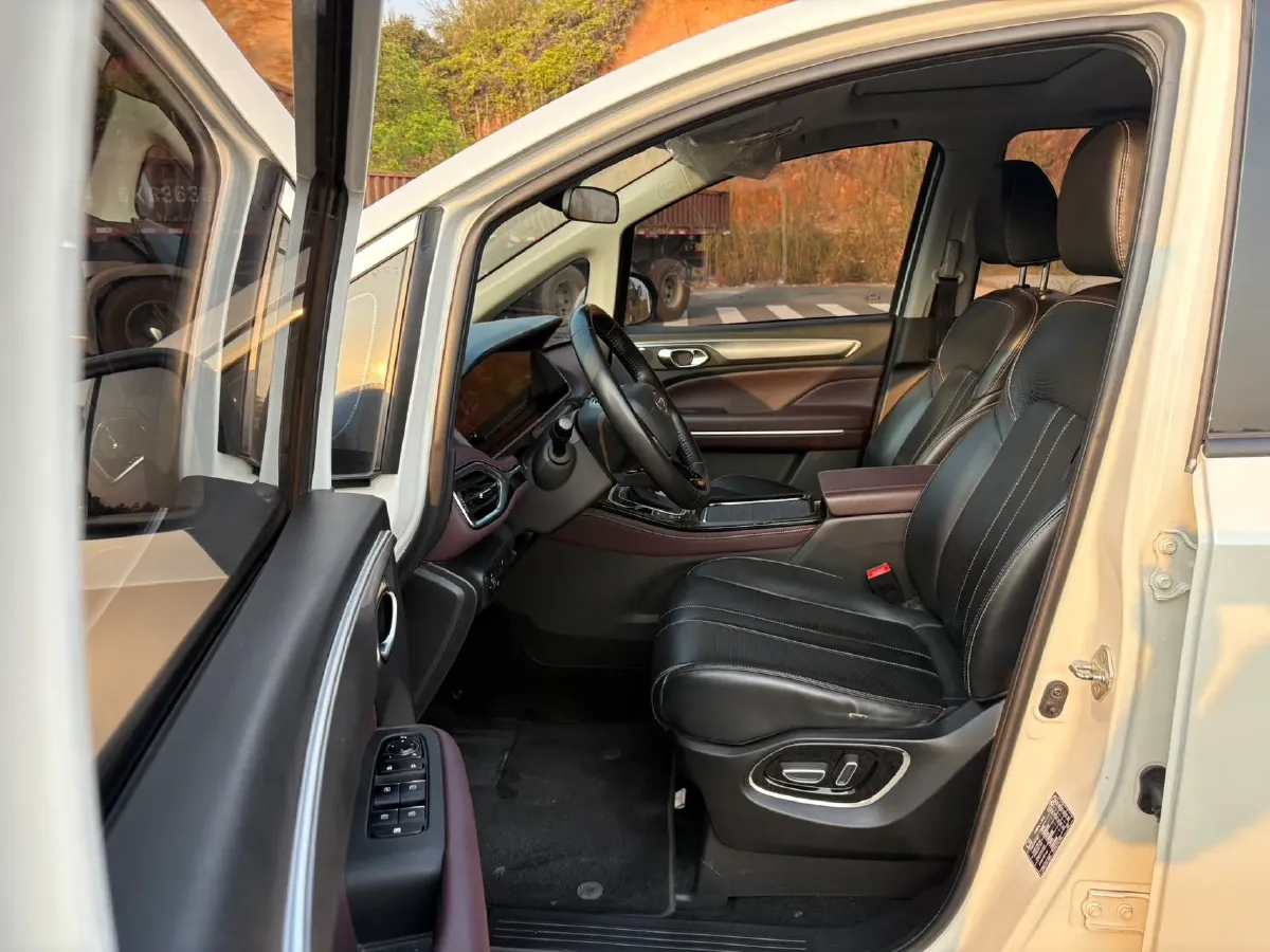 2023 GAC Trumpchi M6 1.5T 177HP L4 7DCT,autocango,china used car exporter,china ev exporter,chinese used car exporter,chinese used ev exporter