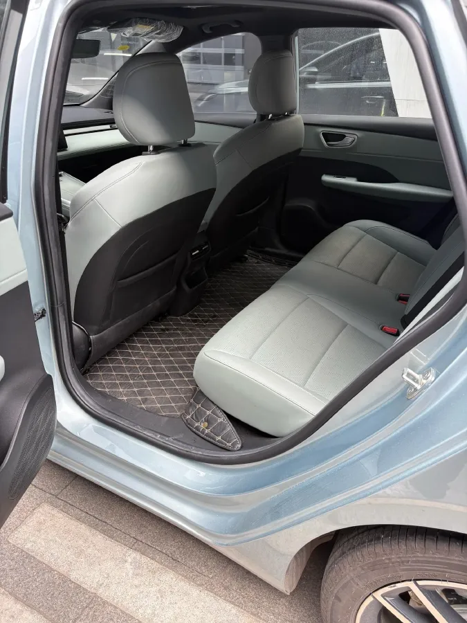 2025 Roewe D6 BEV,autocango,china used car exporter,china ev exporter,chinese used car exporter,chinese used ev exporter