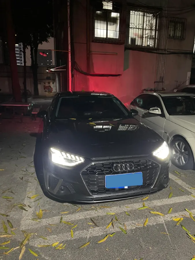 2020 Audi A4L 2.0T 190HP L4 7DCT,autocango,china used car exporter,china ev exporter,chinese used car exporter,chinese used ev exporter
