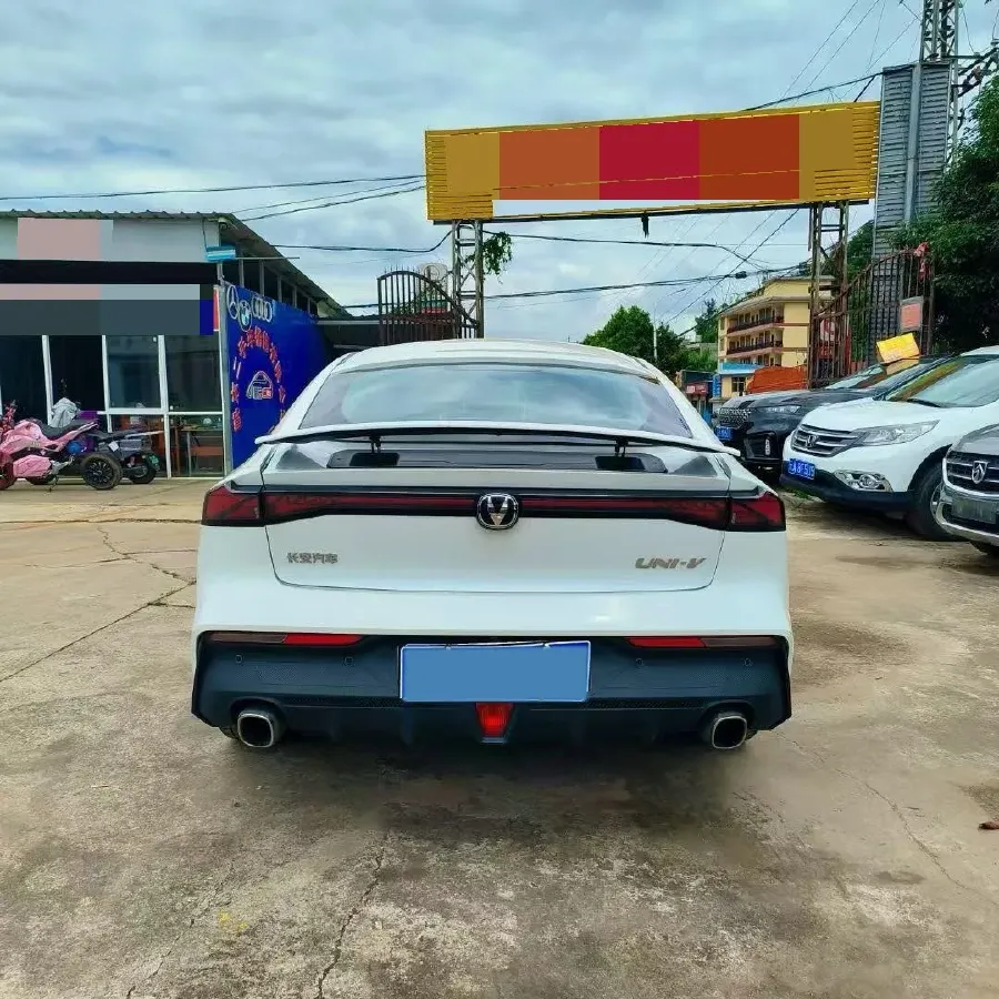 2023 ChangAn UNI-V 1.5T 188HP L4 7DCT,autocango,china used car exporter,china ev exporter,chinese used car exporter,chinese used ev exporter