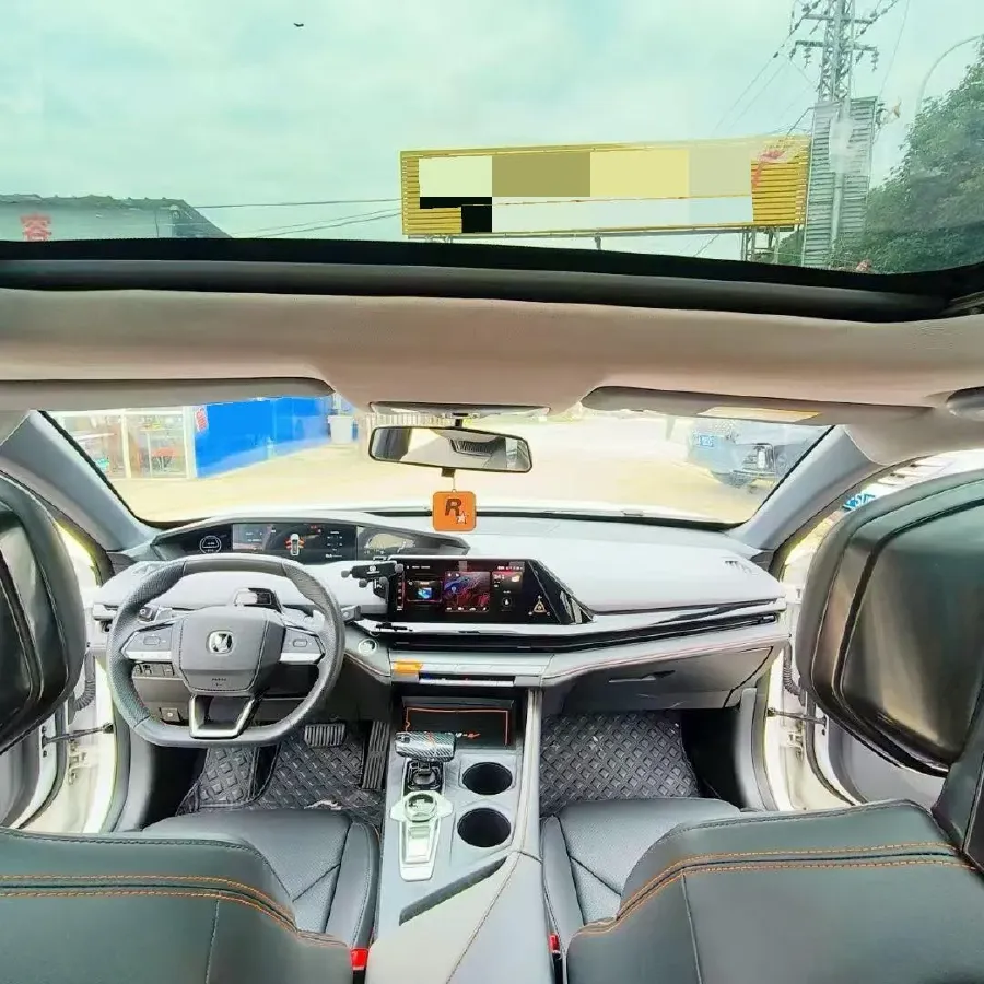 2023 ChangAn UNI-V 1.5T 188HP L4 7DCT,autocango,china used car exporter,china ev exporter,chinese used car exporter,chinese used ev exporter