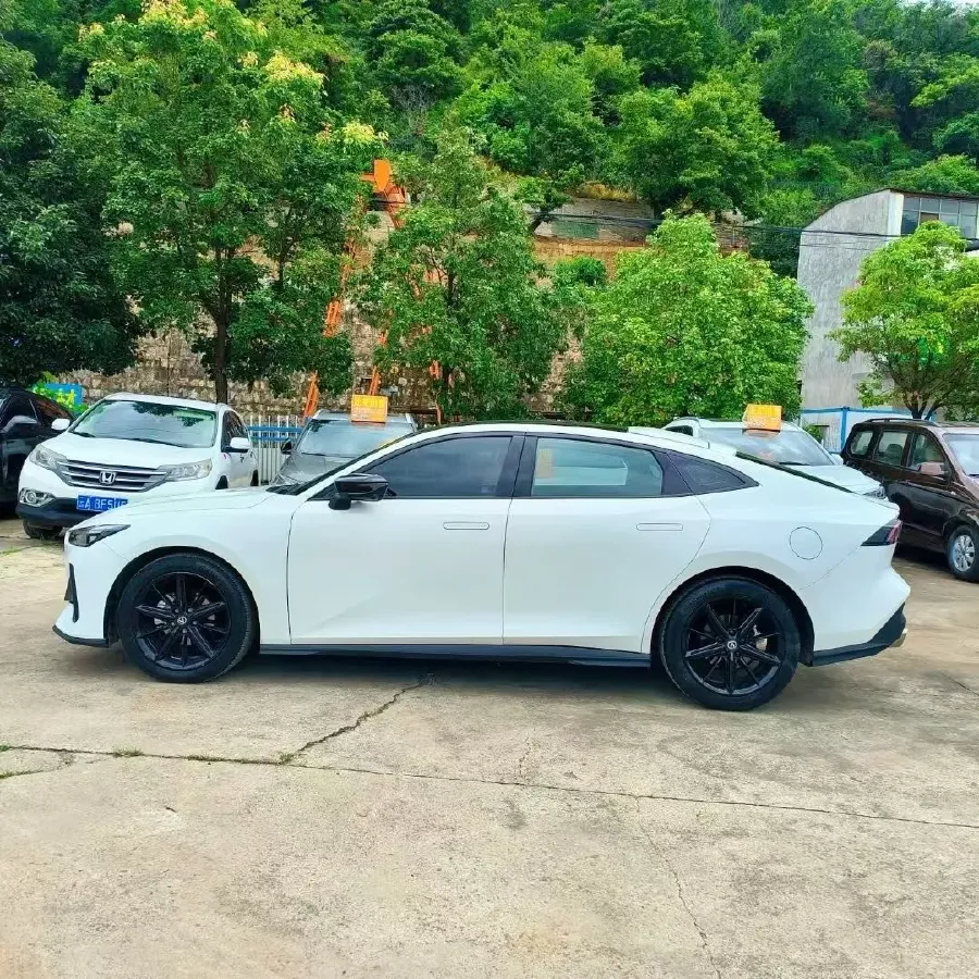 2023 ChangAn UNI-V 1.5T 188HP L4 7DCT,autocango,china used car exporter,china ev exporter,chinese used car exporter,chinese used ev exporter