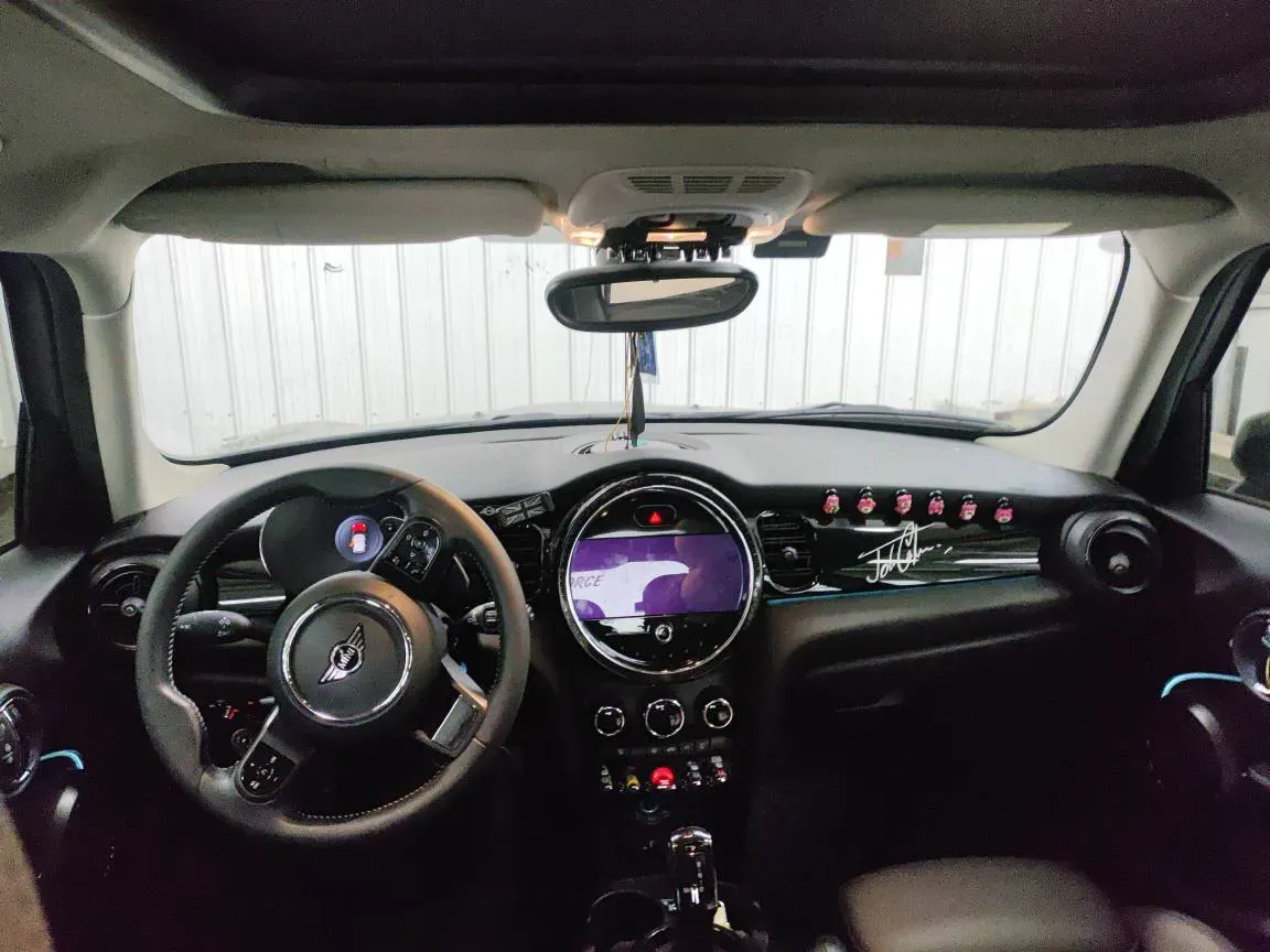 2022 MINI MINI 2.0T 192HP L4 7DCT,autocango,china used car exporter,china ev exporter,chinese used car exporter,chinese used ev exporter