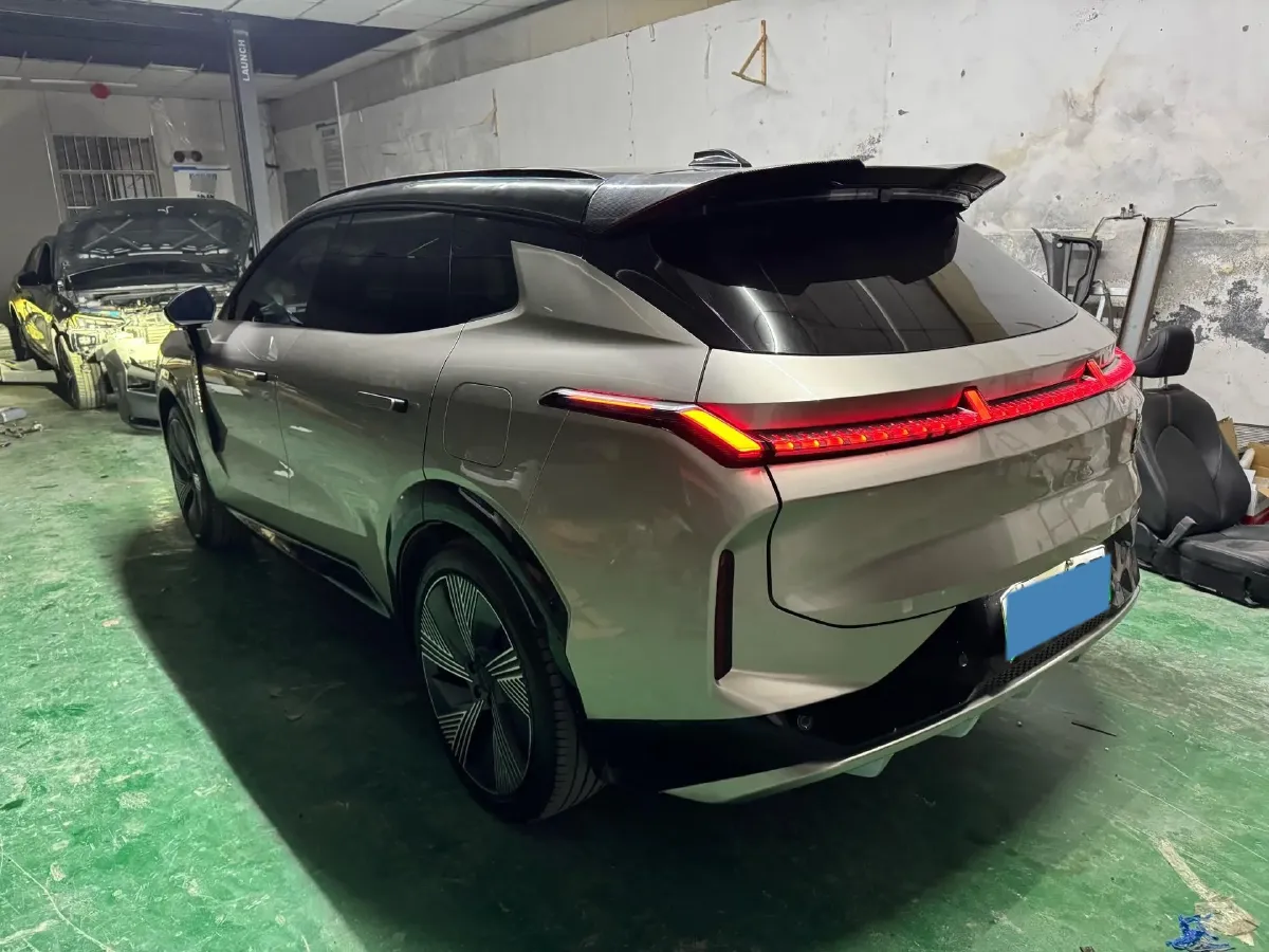 2025 LYNK&CO 08 EM-P 1.5T 163HP L4 3DHT PHEV 39.6KWH,autocango,china used car exporter,china ev exporter,chinese used car exporter,chinese used ev exporter