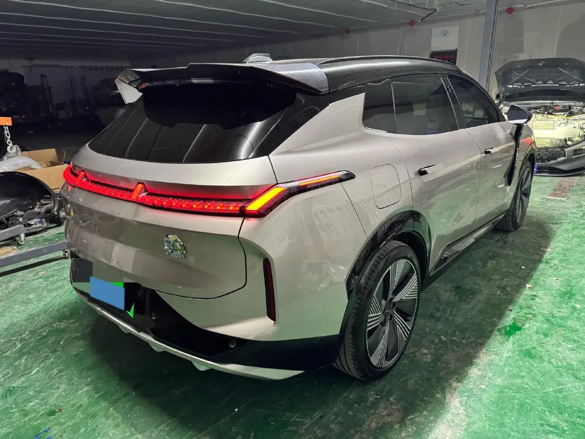 2025 LYNK&CO 08 EM-P 1.5T 163HP L4 3DHT PHEV 39.6KWH,autocango,china used car exporter,china ev exporter,chinese used car exporter,chinese used ev exporter