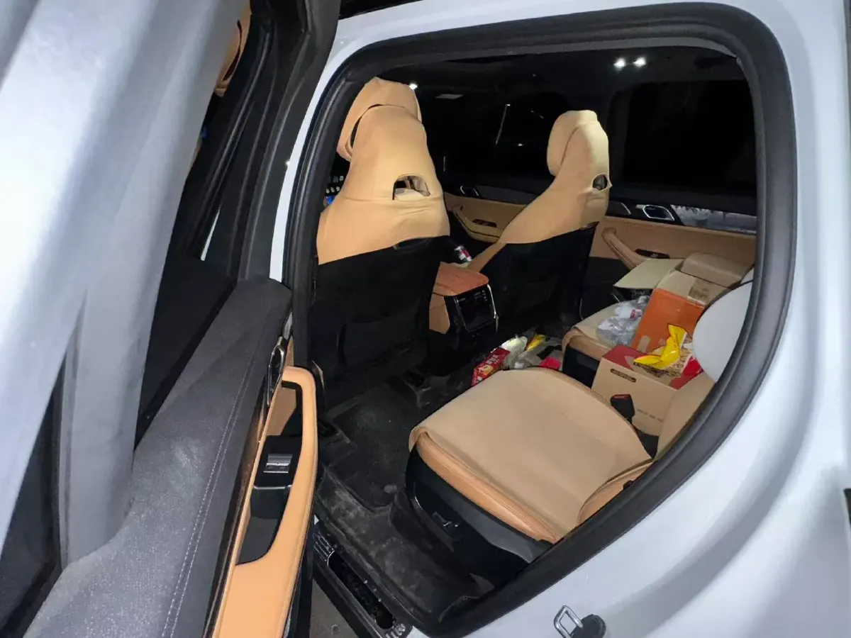 2023 LYNK&CO 09 EM-P 2.0T 254HP L4 3DHT PHEV 40.1KWH,autocango,china used car exporter,china ev exporter,chinese used car exporter,chinese used ev exporter