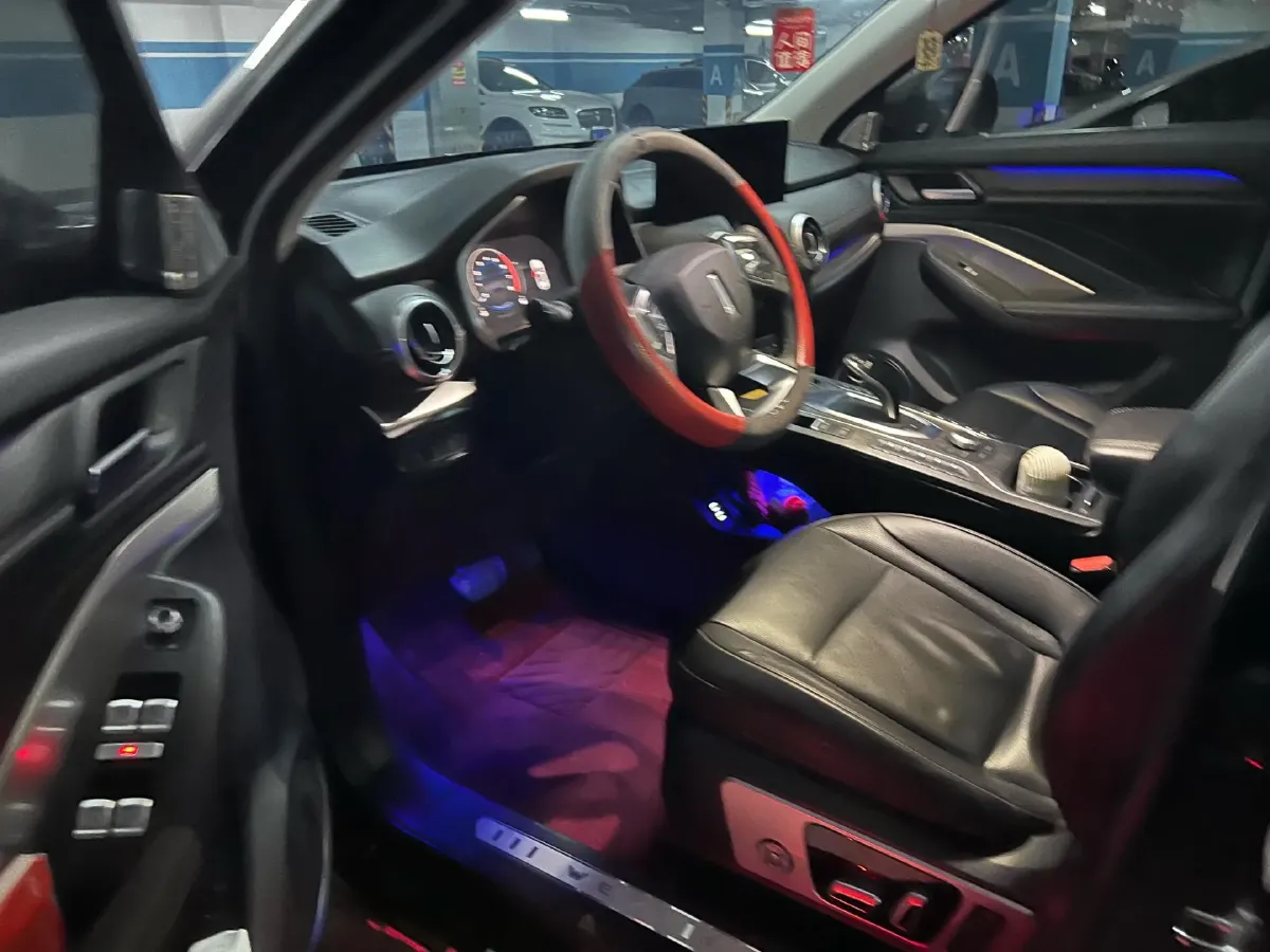 2021 WEY VV6 2.0T 227HP L4 7DCT,autocango,china used car exporter,china ev exporter,chinese used car exporter,chinese used ev exporter