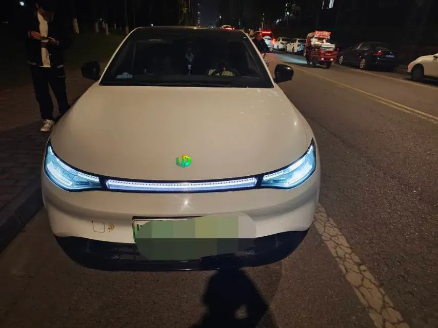 2024 Leapmotor C01 BEV 62.8KWH,autocango,china used car exporter,china ev exporter,chinese used car exporter,chinese used ev exporter