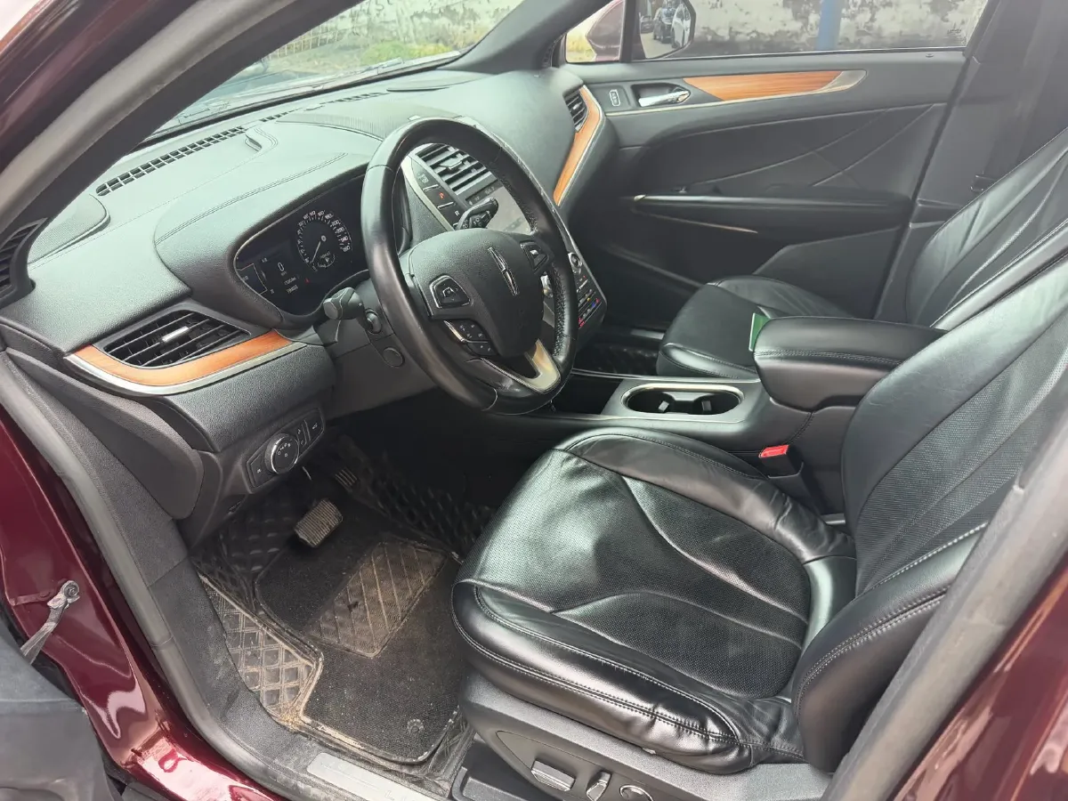 2018 Lincoln MKC 2.0T 203HP L4 6AT,autocango,china used car exporter,china ev exporter,chinese used car exporter,chinese used ev exporter