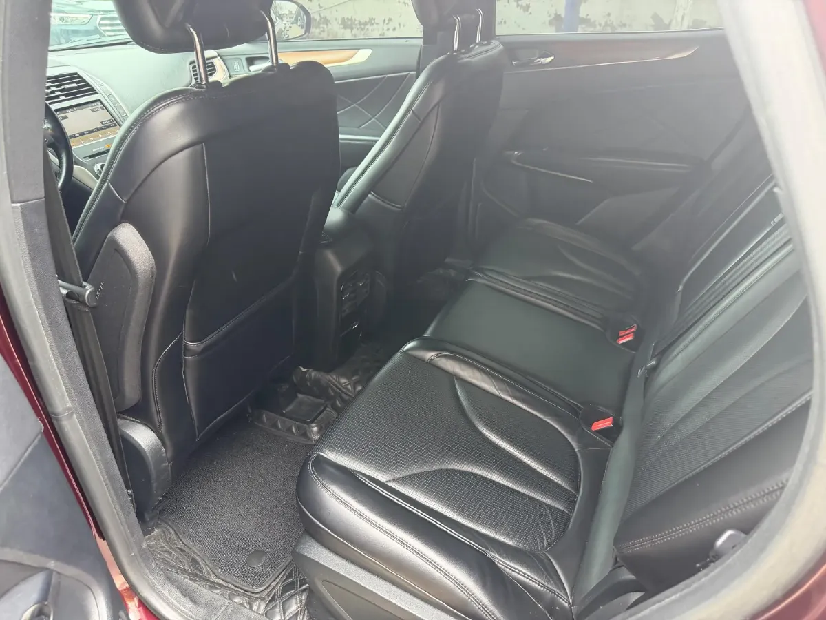 2018 Lincoln MKC 2.0T 203HP L4 6AT,autocango,china used car exporter,china ev exporter,chinese used car exporter,chinese used ev exporter