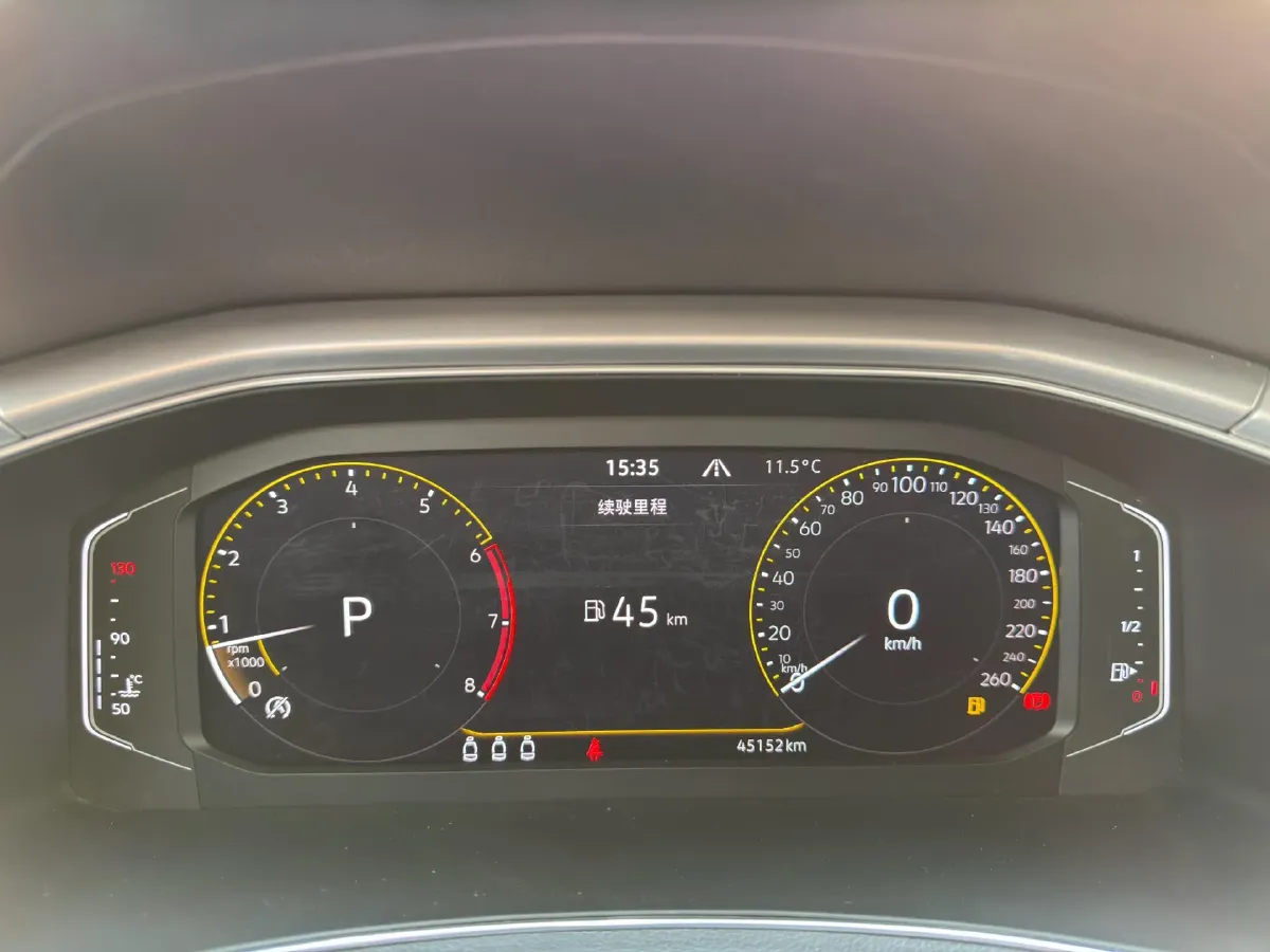 2022 Volkswagen T-Roc 1.4T 150HP L4 7DCT,autocango,china used car exporter,china ev exporter,chinese used car exporter,chinese used ev exporter