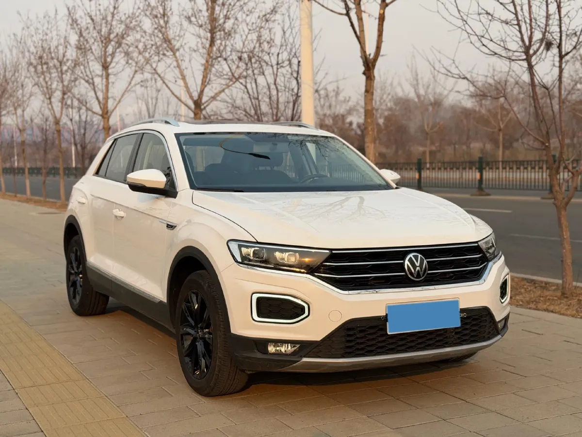 2022 Volkswagen T-Roc 1.4T 150HP L4 7DCT,autocango,china used car exporter,china ev exporter,chinese used car exporter,chinese used ev exporter