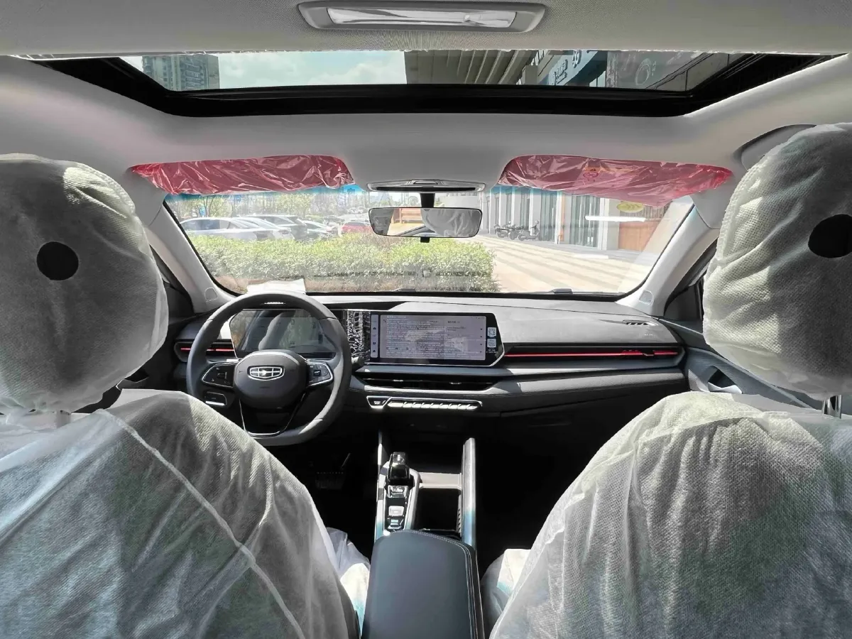 2024 Geely Binray 1.5T 181HP L4 7DCT,autocango,china used car exporter,china ev exporter,chinese used car exporter,chinese used ev exporter