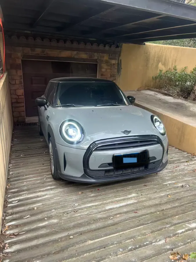 2022 MINI MINI 1.5T 136HP L3 7DCT,autocango,china used car exporter,china ev exporter,chinese used car exporter,chinese used ev exporter