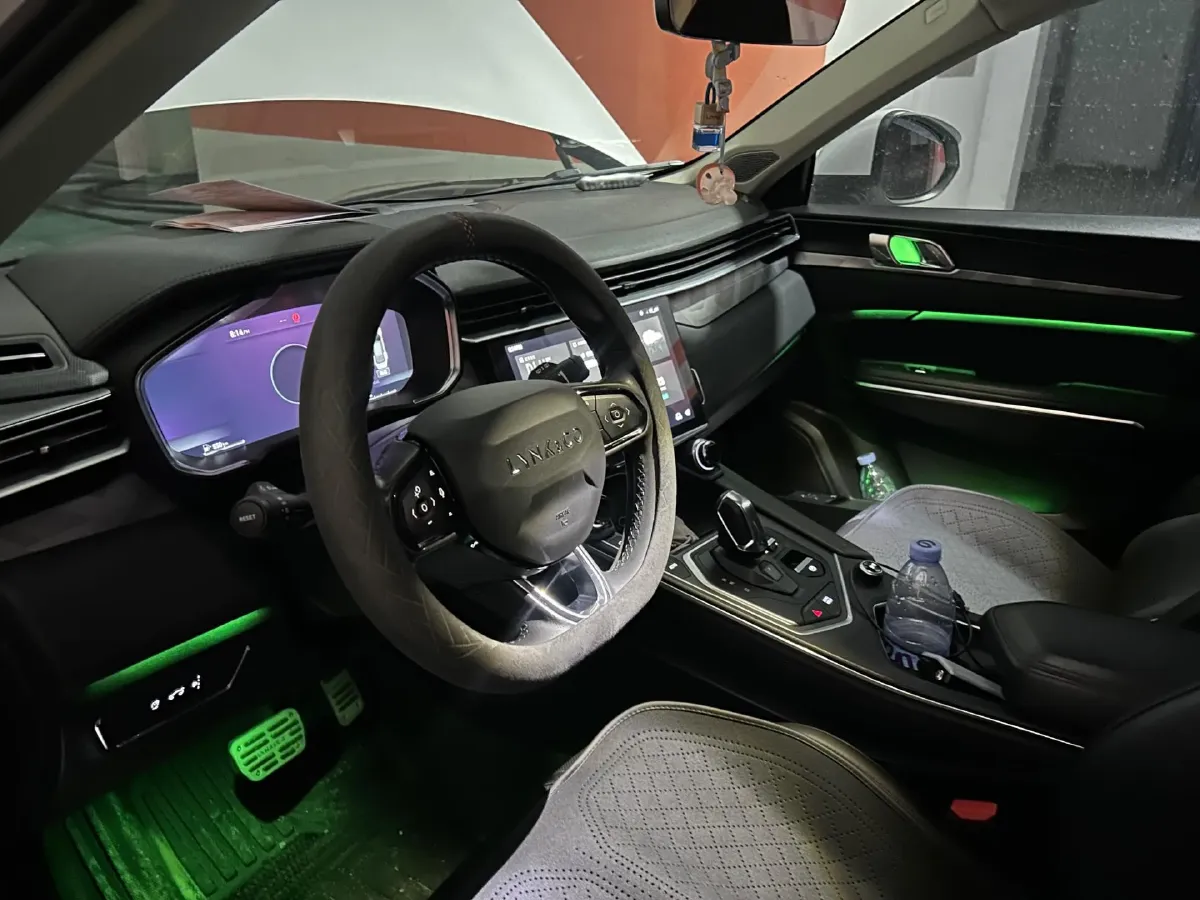 2021 LYNK&CO 01 2.0T 218HP L4 8AT,autocango,china used car exporter,china ev exporter,chinese used car exporter,chinese used ev exporter