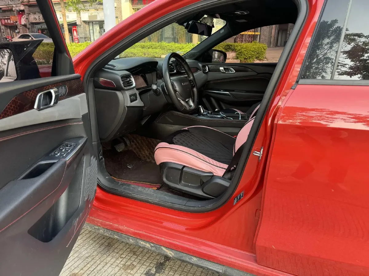 2019 Qoros 5 1.6T 197HP L4 7DCT,autocango,china used car exporter,china ev exporter,chinese used car exporter,chinese used ev exporter