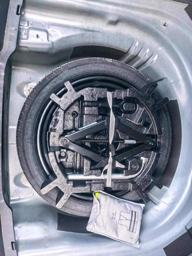 2019 Volkswagen Magotan 2.0T 186HP L4 7DCT,autocango,china used car exporter,china ev exporter,chinese used car exporter,chinese used ev exporter