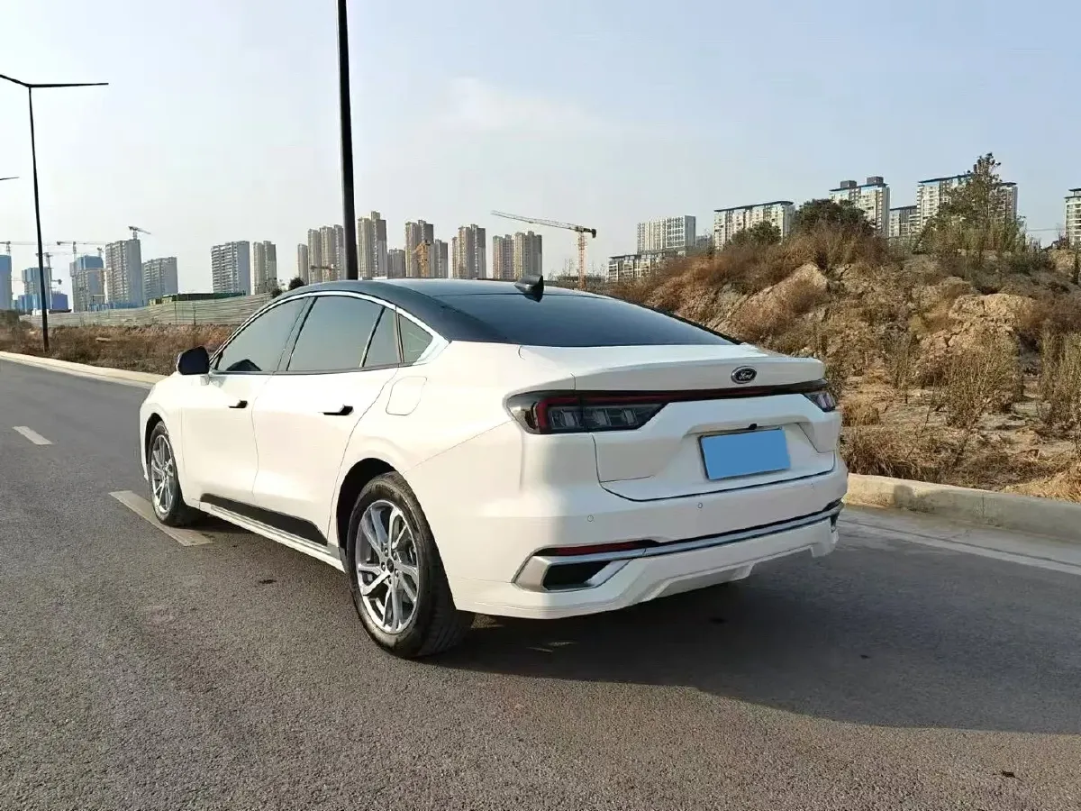 2022 Ford Mondeo 2.0T 238HP L4 8AT,autocango,china used car exporter,china ev exporter,chinese used car exporter,chinese used ev exporter