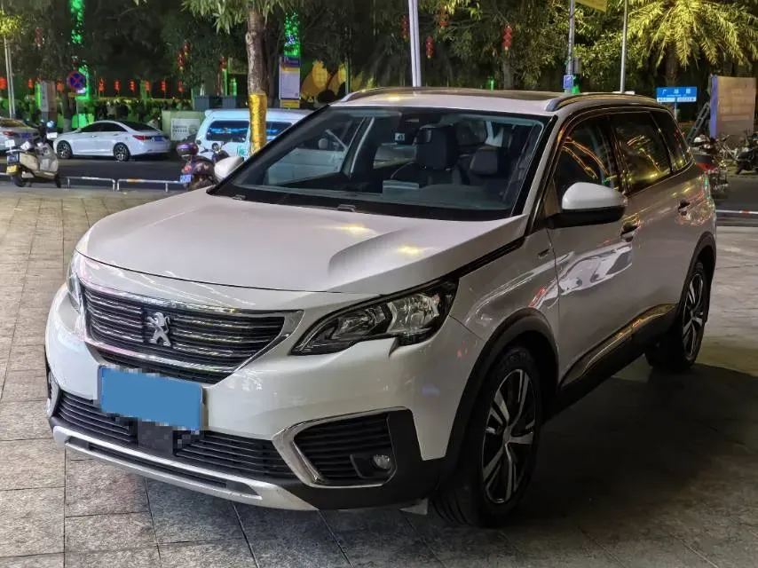 2017 Peugeot 5008 1.8T 204HP L4 6AT,autocango,china used car exporter,china ev exporter,chinese used car exporter,chinese used ev exporter