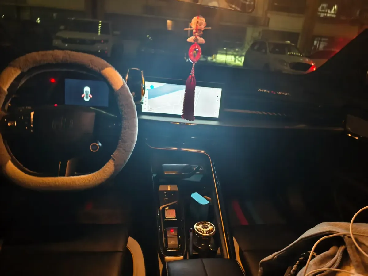 2021 MG 5 1.5T 173HP L4 7DCT,autocango,china used car exporter,china ev exporter,chinese used car exporter,chinese used ev exporter