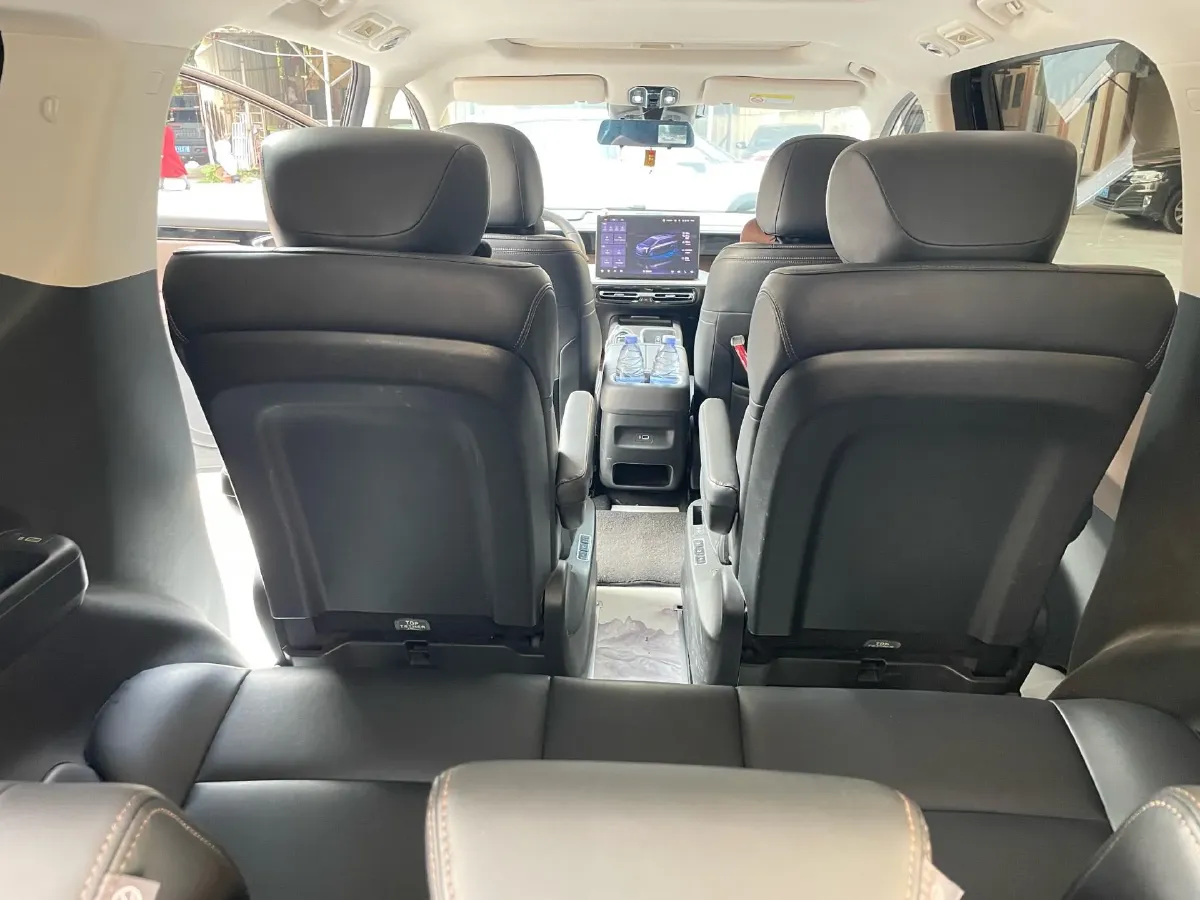 2024 GAC Trumpchi E8 2.0L 140HP L4 2DHT PHEV 25.57KWH,autocango,china used car exporter,china ev exporter,chinese used car exporter,chinese used ev exporter