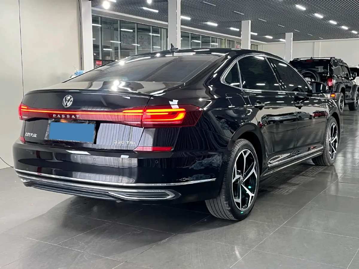 2023 Volkswagen Passat 2.0T 186HP L4 7DCT,autocango,china used car exporter,china ev exporter,chinese used car exporter,chinese used ev exporter