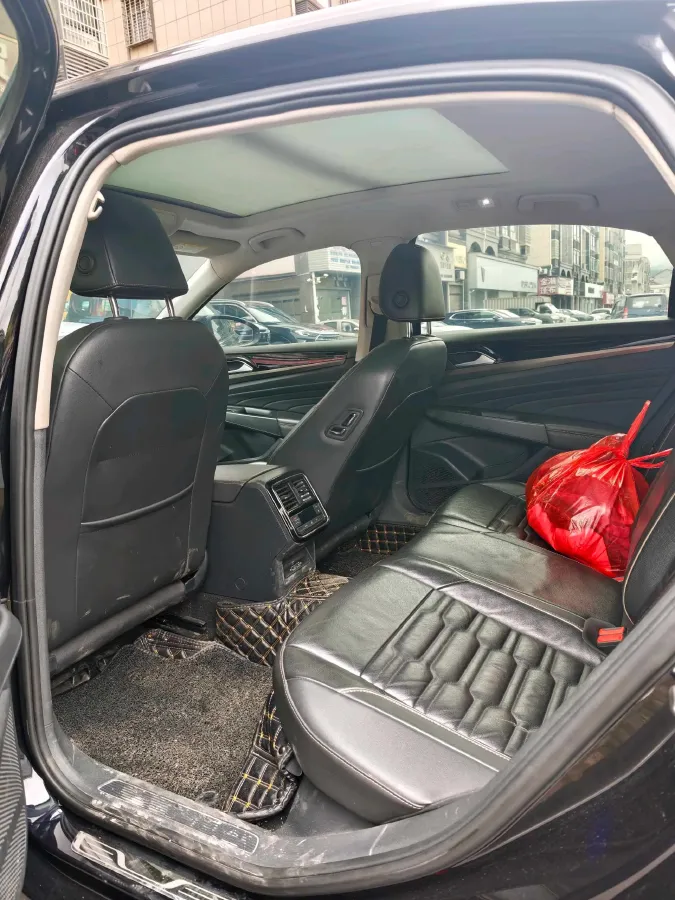 2019 Skoda Kodiak 2.0T 186HP L4 7DCT,autocango,china used car exporter,china ev exporter,chinese used car exporter,chinese used ev exporter