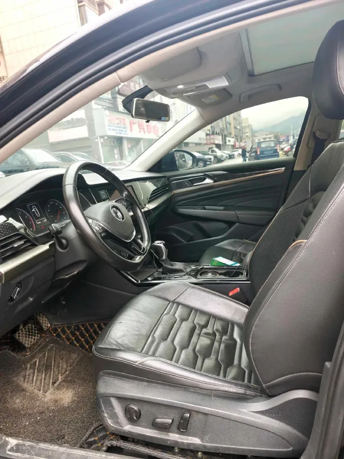 2019 Skoda Kodiak 2.0T 186HP L4 7DCT,autocango,china used car exporter,china ev exporter,chinese used car exporter,chinese used ev exporter