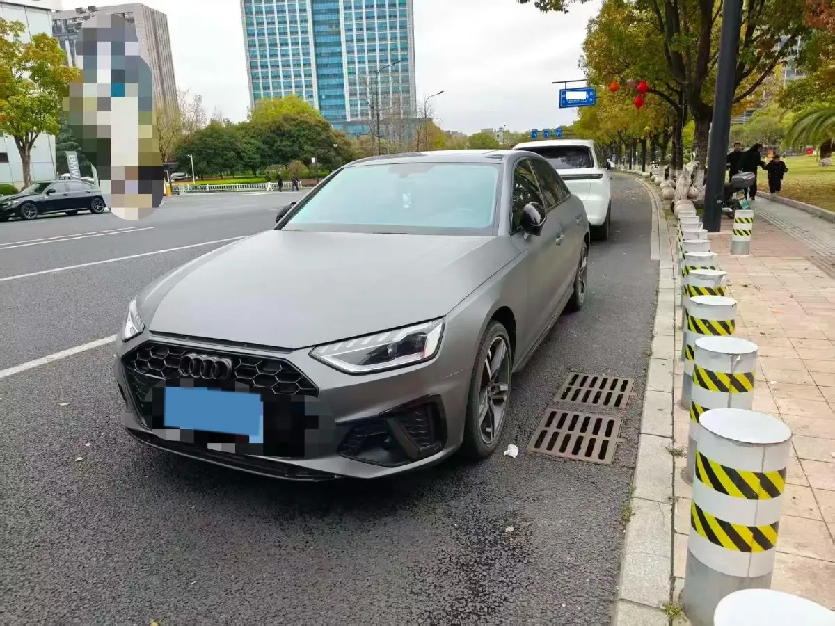 2022 Audi A4L 2.0T 190HP L4 7DCT,autocango,china used car exporter,china ev exporter,chinese used car exporter,chinese used ev exporter