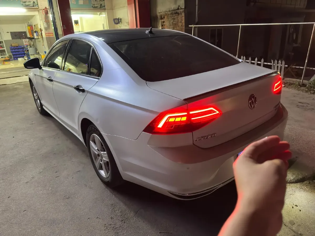 2019 Volkswagen T-Cross 1.4T 150HP L4 7DCT,autocango,china used car exporter,china ev exporter,chinese used car exporter,chinese used ev exporter