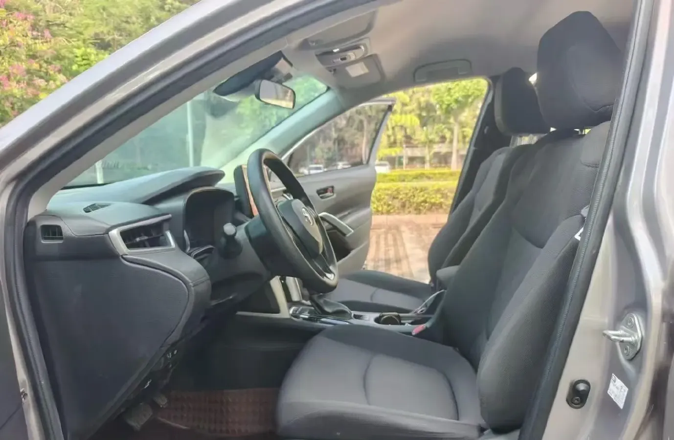 2023 Toyota Corolla Cross 2.0L 171HP L4 CVT,autocango,china used car exporter,china ev exporter,chinese used car exporter,chinese used ev exporter