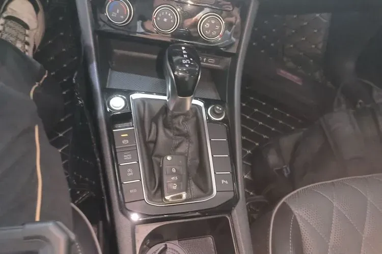 2023 Volkswagen Sagitar 1.4T 150HP L4 7DCT,autocango,china used car exporter,china ev exporter,chinese used car exporter,chinese used ev exporter