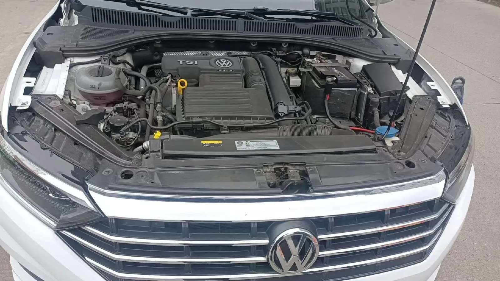 2019 Jeep Renegade 1.3T 173HP L4 7DCT,autocango,china used car exporter,china ev exporter,chinese used car exporter,chinese used ev exporter