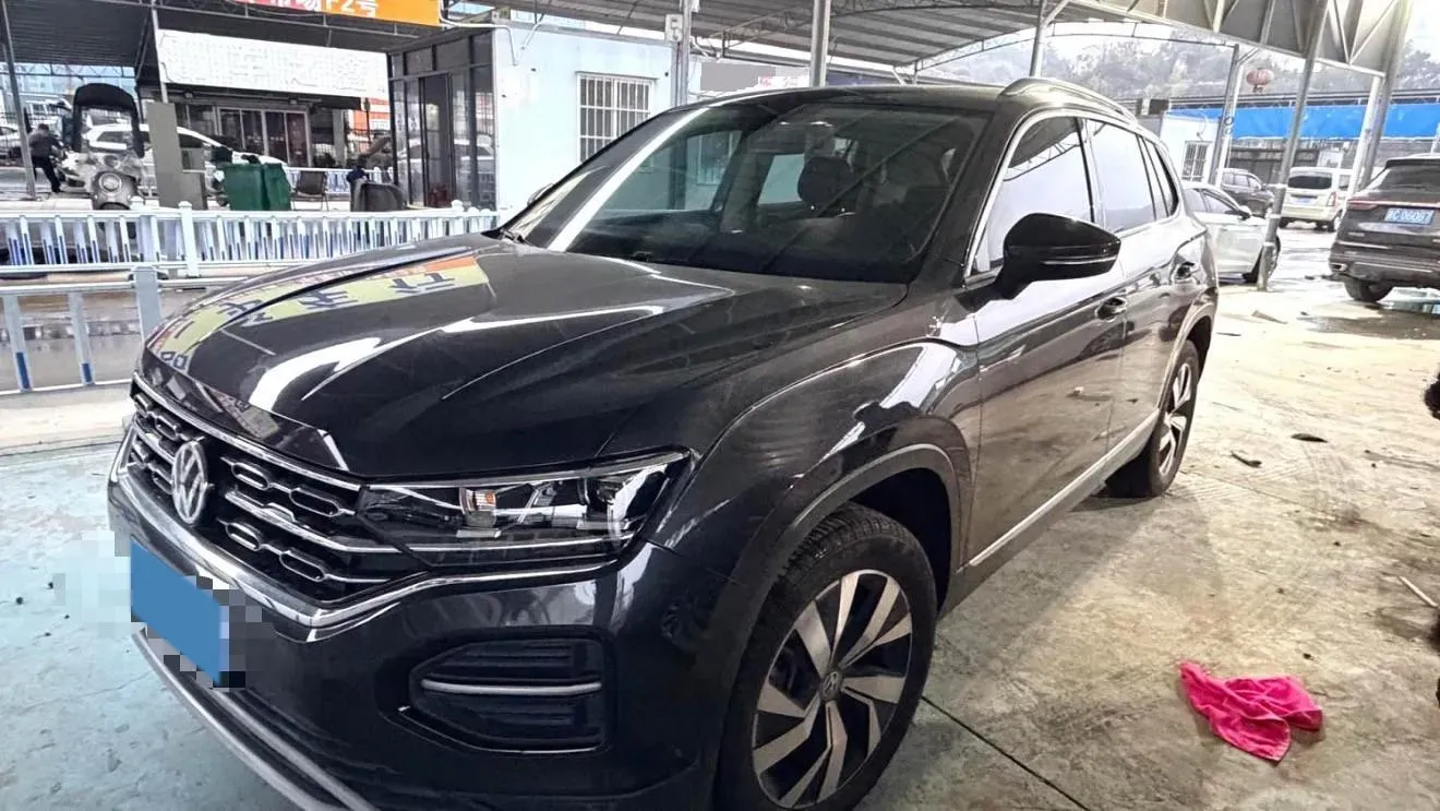 2019 Jeep Cherokee 2.0T 234HP L4 9AT,autocango,china used car exporter,china ev exporter,chinese used car exporter,chinese used ev exporter