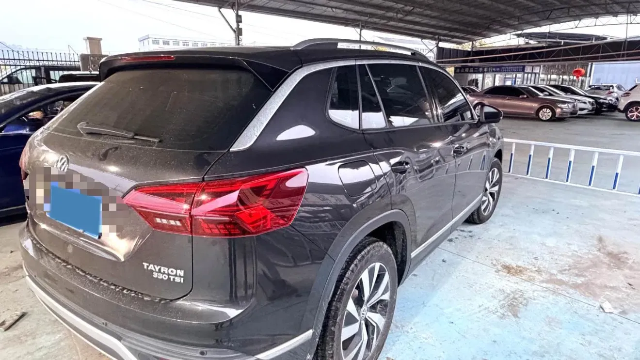 2019 Jeep Cherokee 2.0T 234HP L4 9AT,autocango,china used car exporter,china ev exporter,chinese used car exporter,chinese used ev exporter