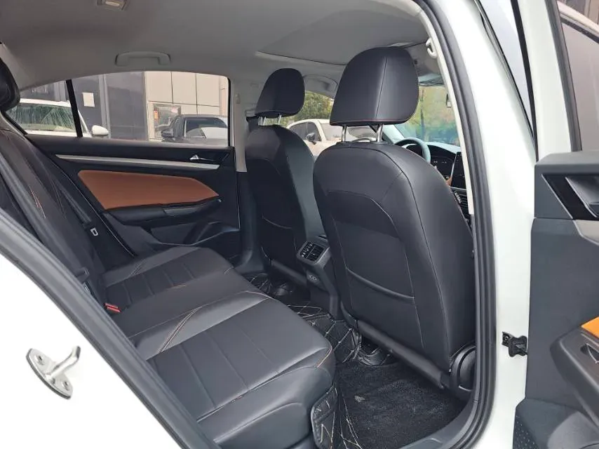 2023 Volkswagen Bora 1.2T 116HP L4 7DCT,autocango,china used car exporter,china ev exporter,chinese used car exporter,chinese used ev exporter