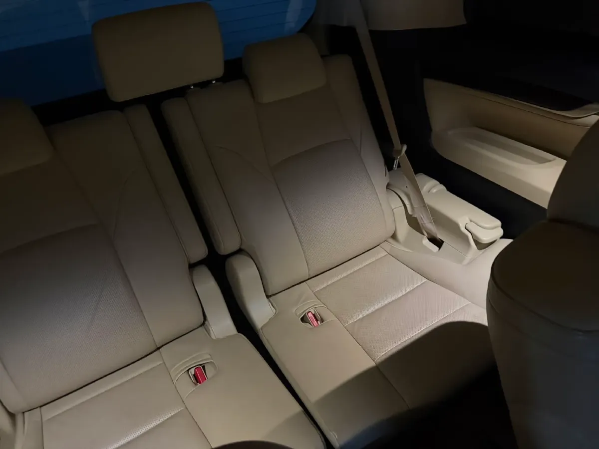 2015 Toyota Alphard 3.5L 275HP V6 6AT,autocango,china used car exporter,china ev exporter,chinese used car exporter,chinese used ev exporter