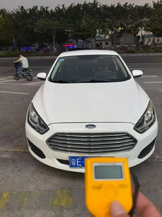 2017 Ford Escort 1.5L 113HP L4 6AT,autocango,china used car exporter,china ev exporter,chinese used car exporter,chinese used ev exporter