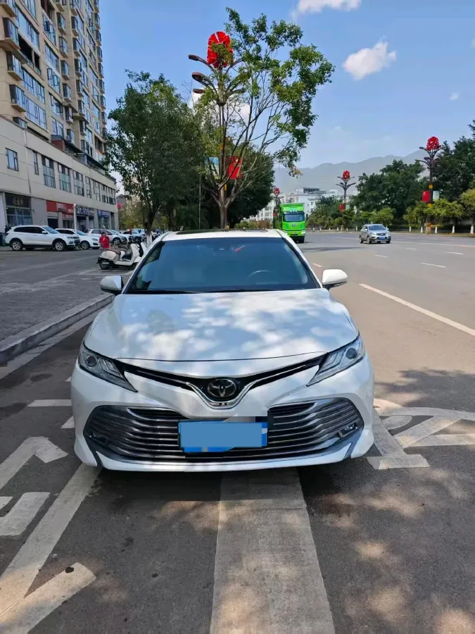 2019 Toyota Camry 2.0L 178HP L4 CVT,autocango,china used car exporter,china ev exporter,chinese used car exporter,chinese used ev exporter