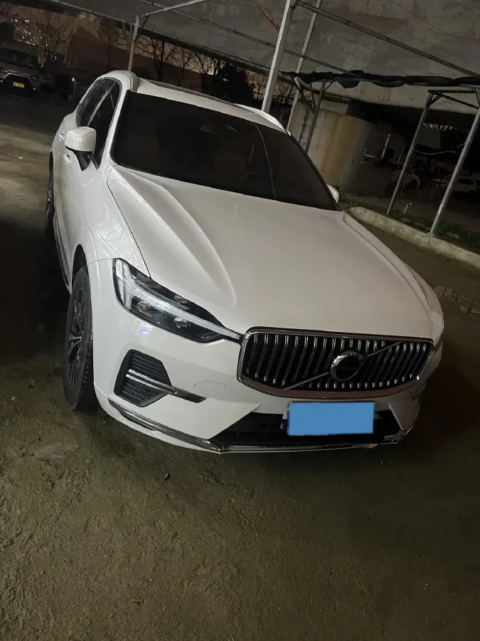2024 Volvo XC60 2.0T 250HP L4 8AT,autocango,china used car exporter,china ev exporter,chinese used car exporter,chinese used ev exporter