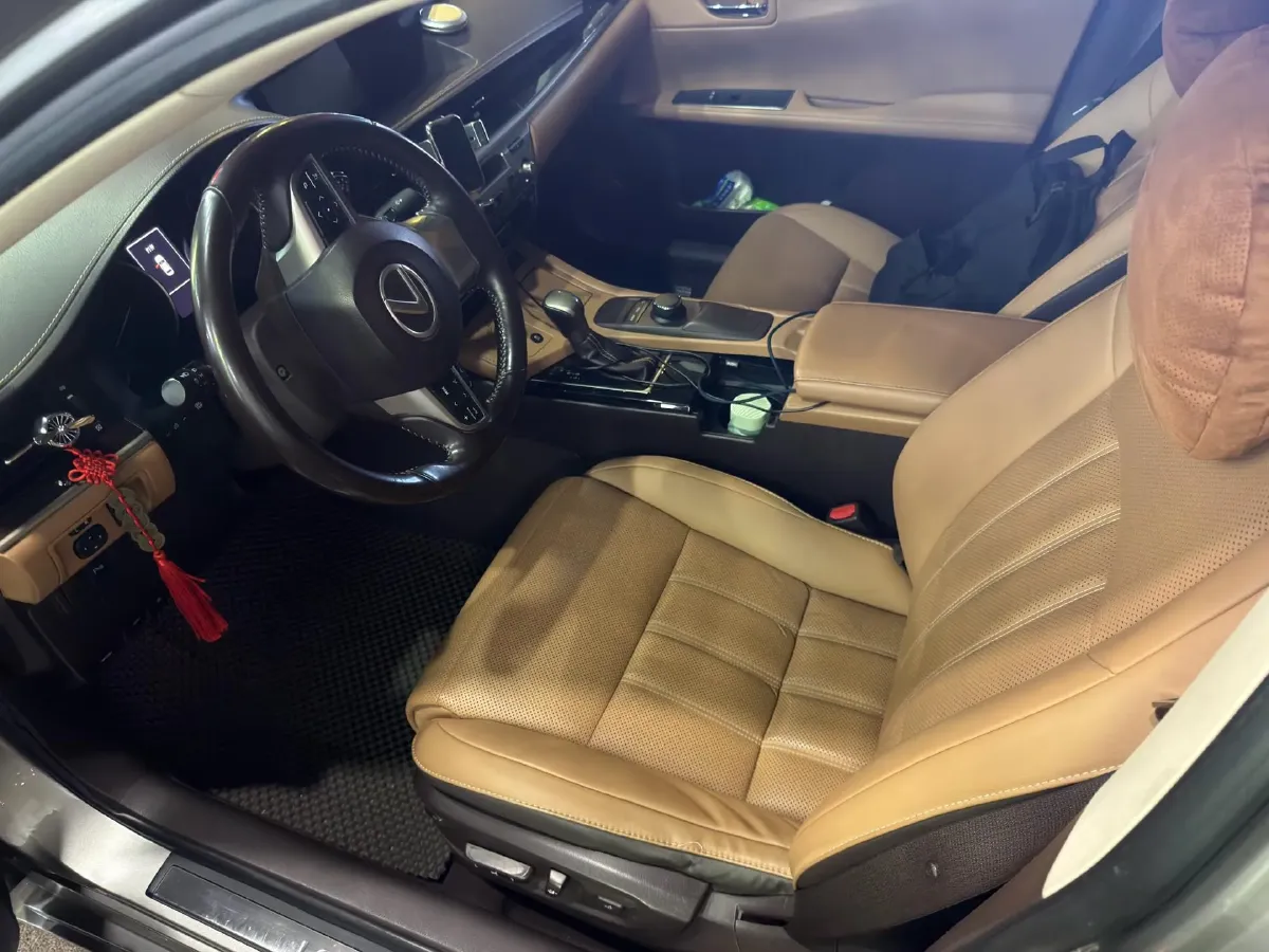 2015 Lexus ES 2.5L 184HP L4 6AT,autocango,china used car exporter,china ev exporter,chinese used car exporter,chinese used ev exporter