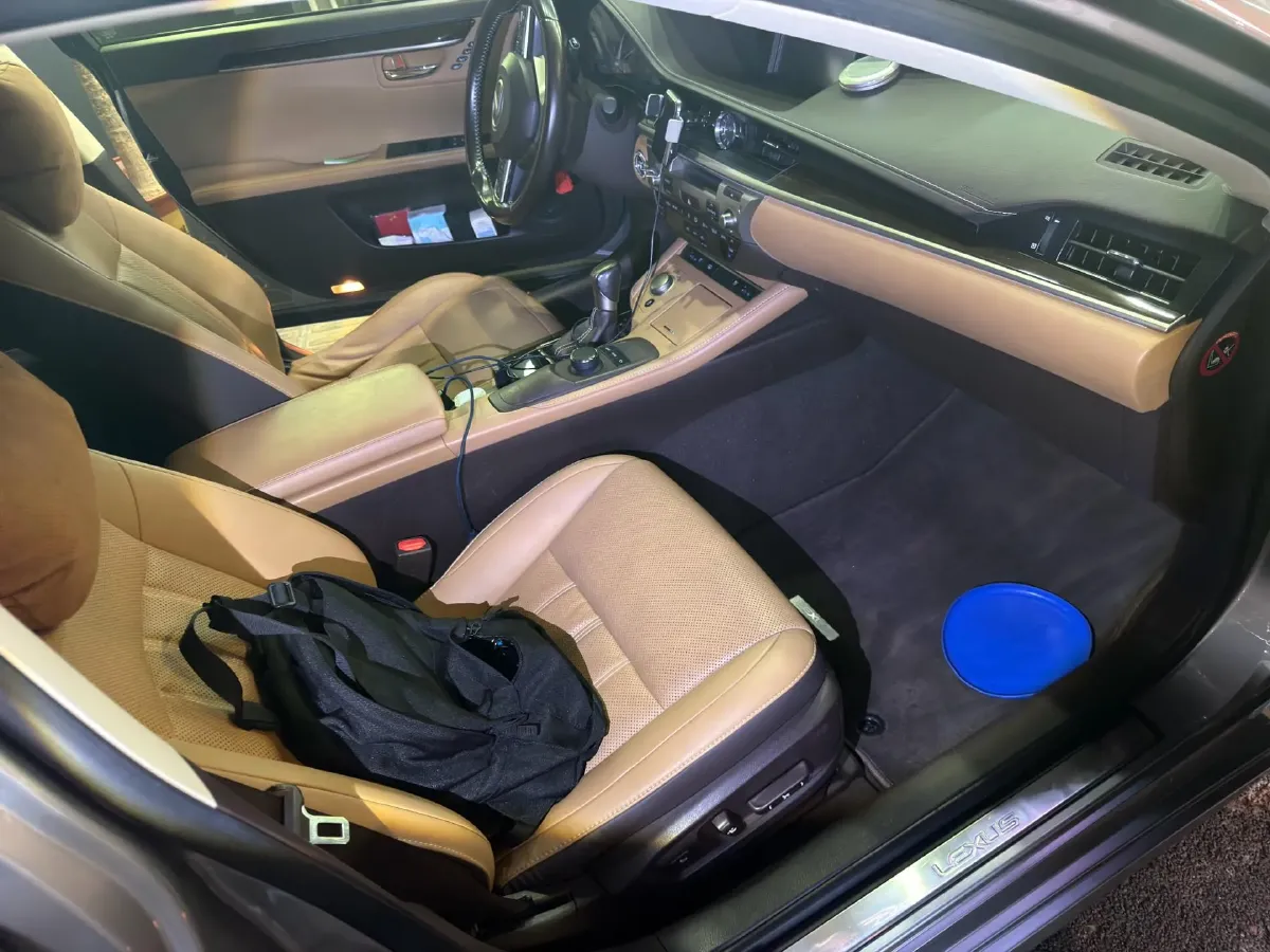 2015 Lexus ES 2.5L 184HP L4 6AT,autocango,china used car exporter,china ev exporter,chinese used car exporter,chinese used ev exporter