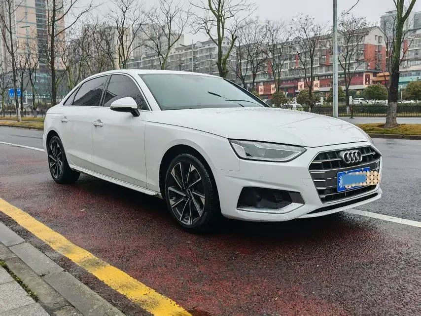 2020 Audi A4L 2.0T 190HP L4 7DCT,autocango,china used car exporter,china ev exporter,chinese used car exporter,chinese used ev exporter