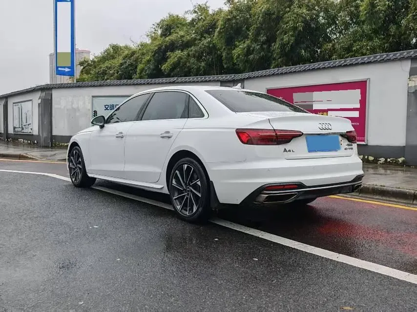 2020 Audi A4L 2.0T 190HP L4 7DCT,autocango,china used car exporter,china ev exporter,chinese used car exporter,chinese used ev exporter