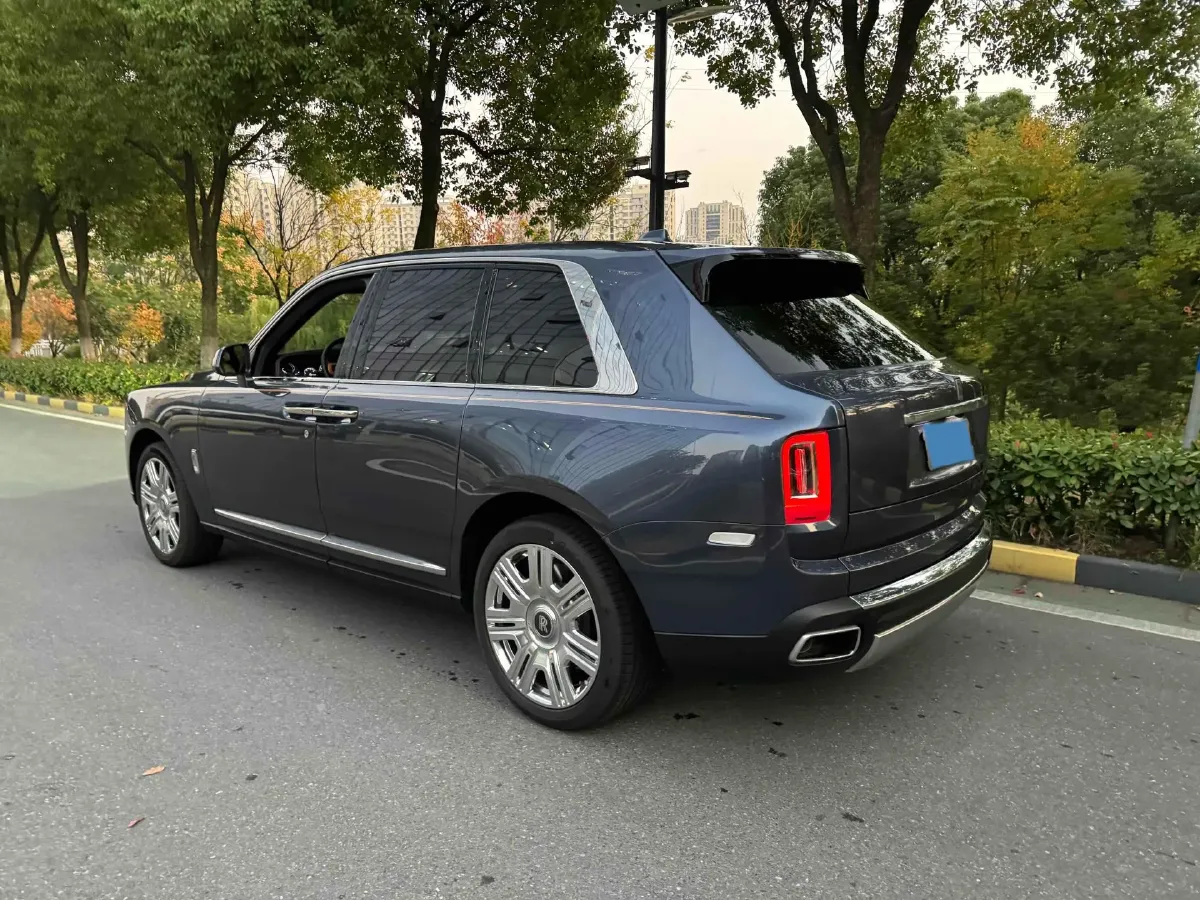 2018 Rolls-Royce Cullinan 6.7T 571HP V12 8AT,autocango,china used car exporter,china ev exporter,chinese used car exporter,chinese used ev exporter