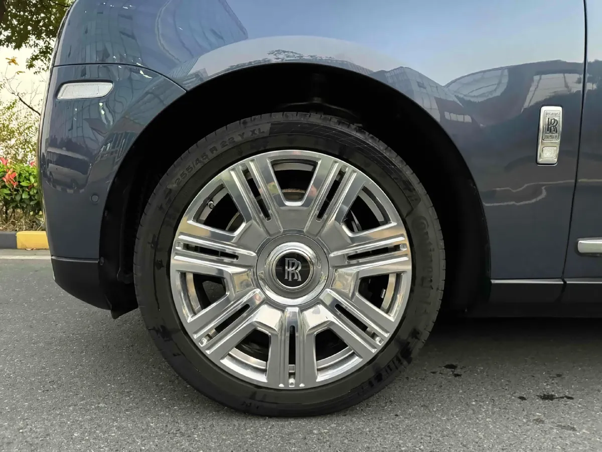 2018 Rolls-Royce Cullinan 6.7T 571HP V12 8AT,autocango,china used car exporter,china ev exporter,chinese used car exporter,chinese used ev exporter