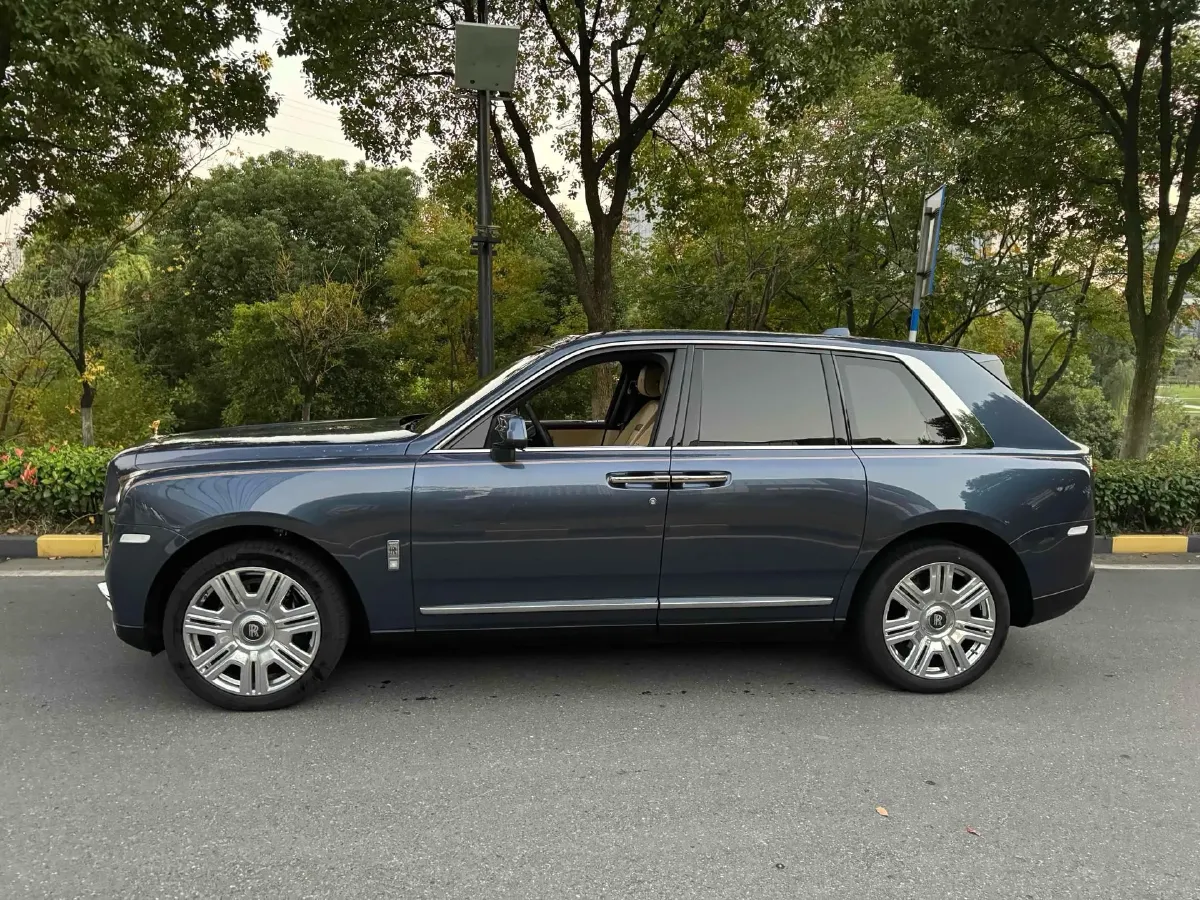 2018 Rolls-Royce Cullinan 6.7T 571HP V12 8AT,autocango,china used car exporter,china ev exporter,chinese used car exporter,chinese used ev exporter