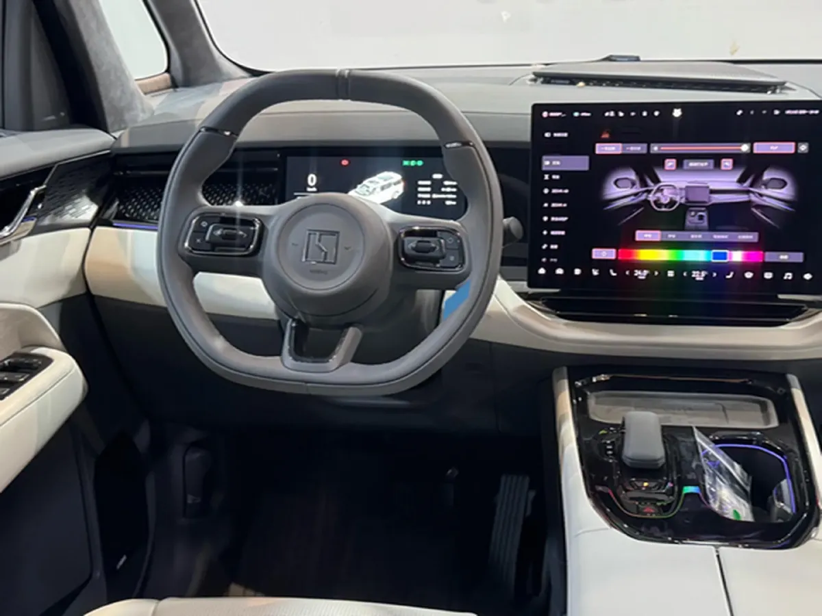 2024 Zeekr 009 BEV 108KWH,autocango,china used car exporter,china ev exporter,chinese used car exporter,chinese used ev exporter