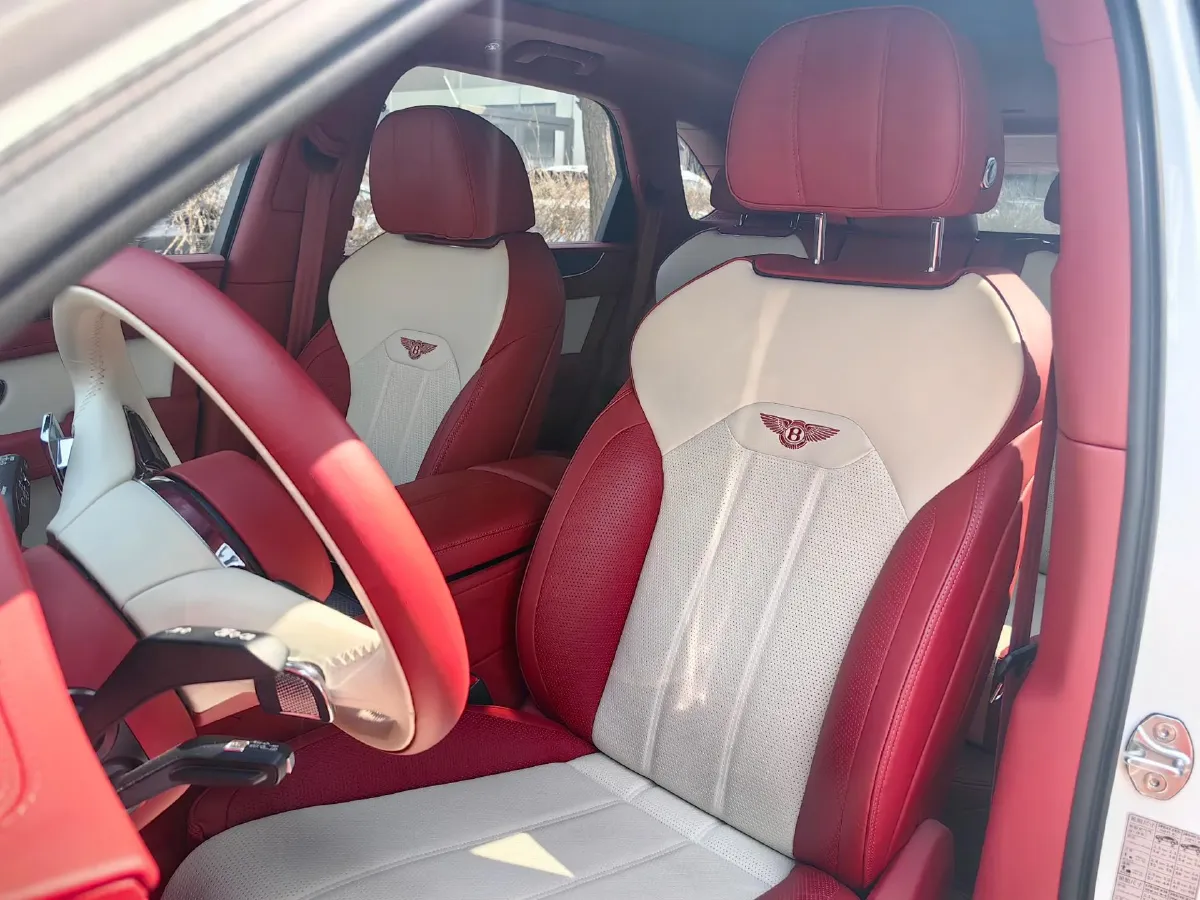 2022 Bentley Bentayga 4.0T 550HP V8 8AT,autocango,china used car exporter,china ev exporter,chinese used car exporter,chinese used ev exporter